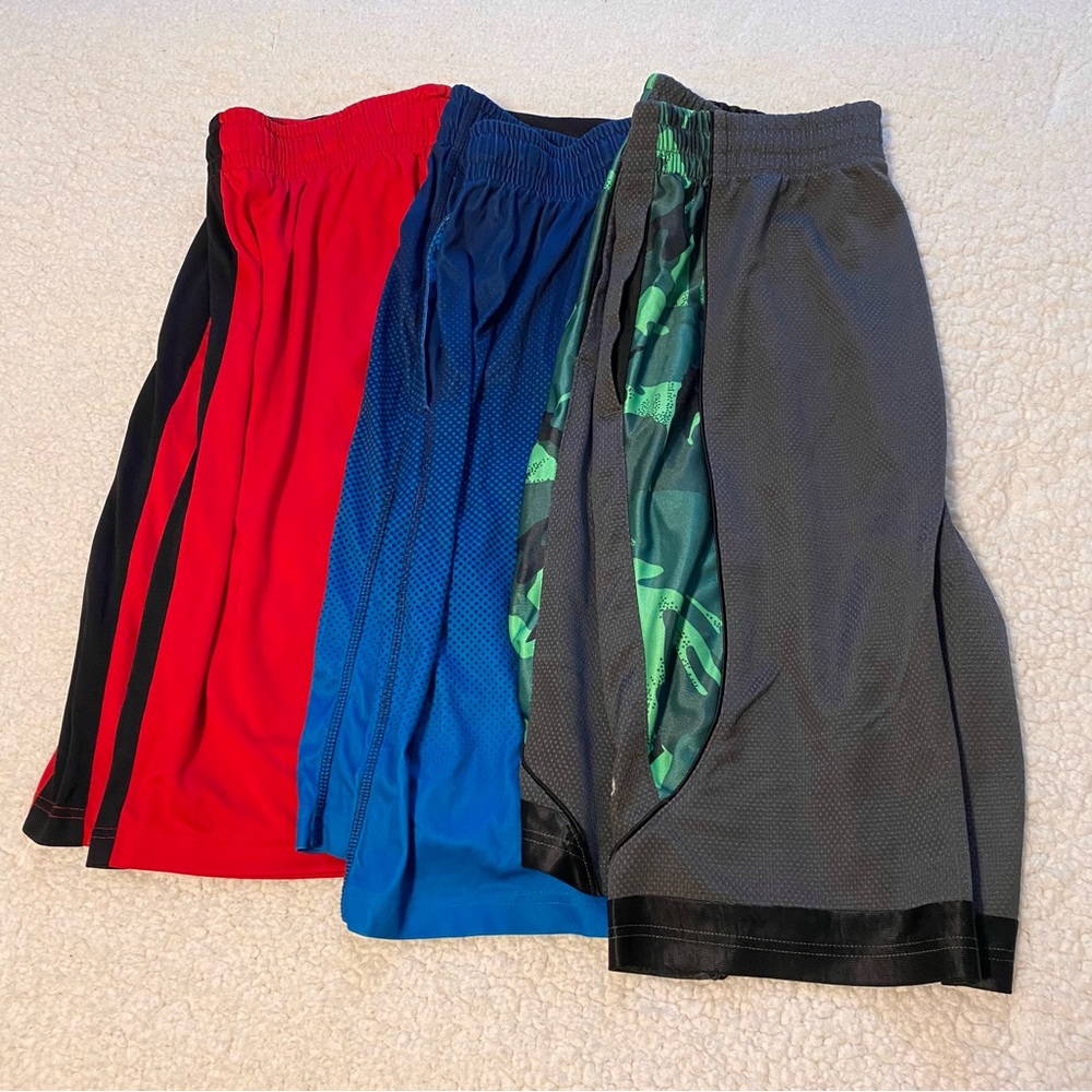 Lot of 3 basketball shorts